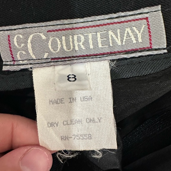 Vintage CC Courtenay 100% wool with belt calf length skirt with pockets - Picture 3 of 5